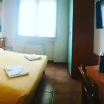Acampora Hotel 2*