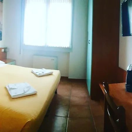 Acampora Hotel 2*
