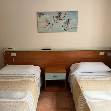 Hotell Acampora 2*